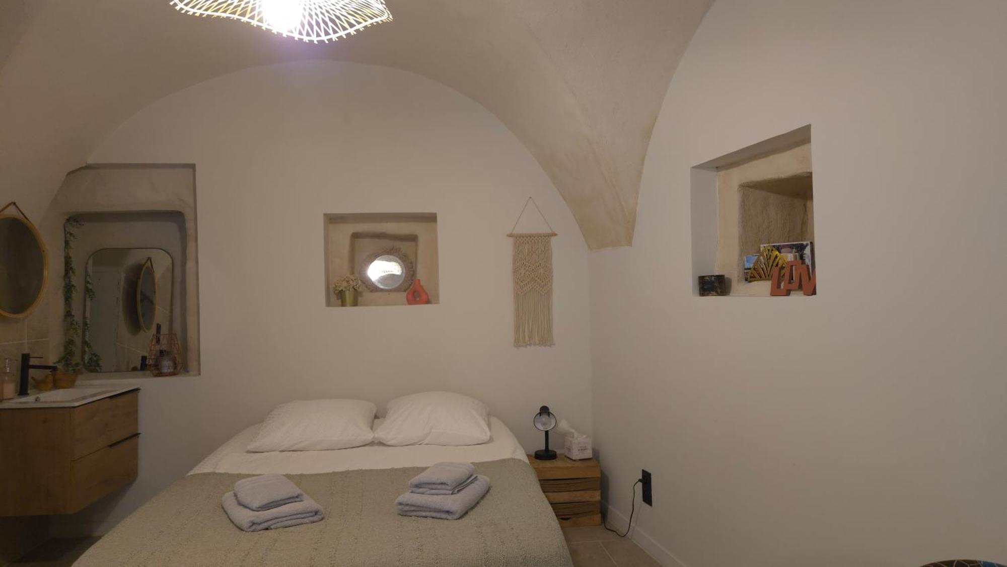 Petit Bonheur Apartment Lauris ภายนอก รูปภาพ