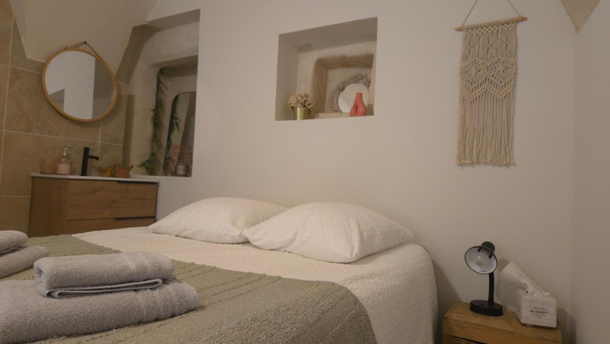 Petit Bonheur Apartment Lauris ภายนอก รูปภาพ